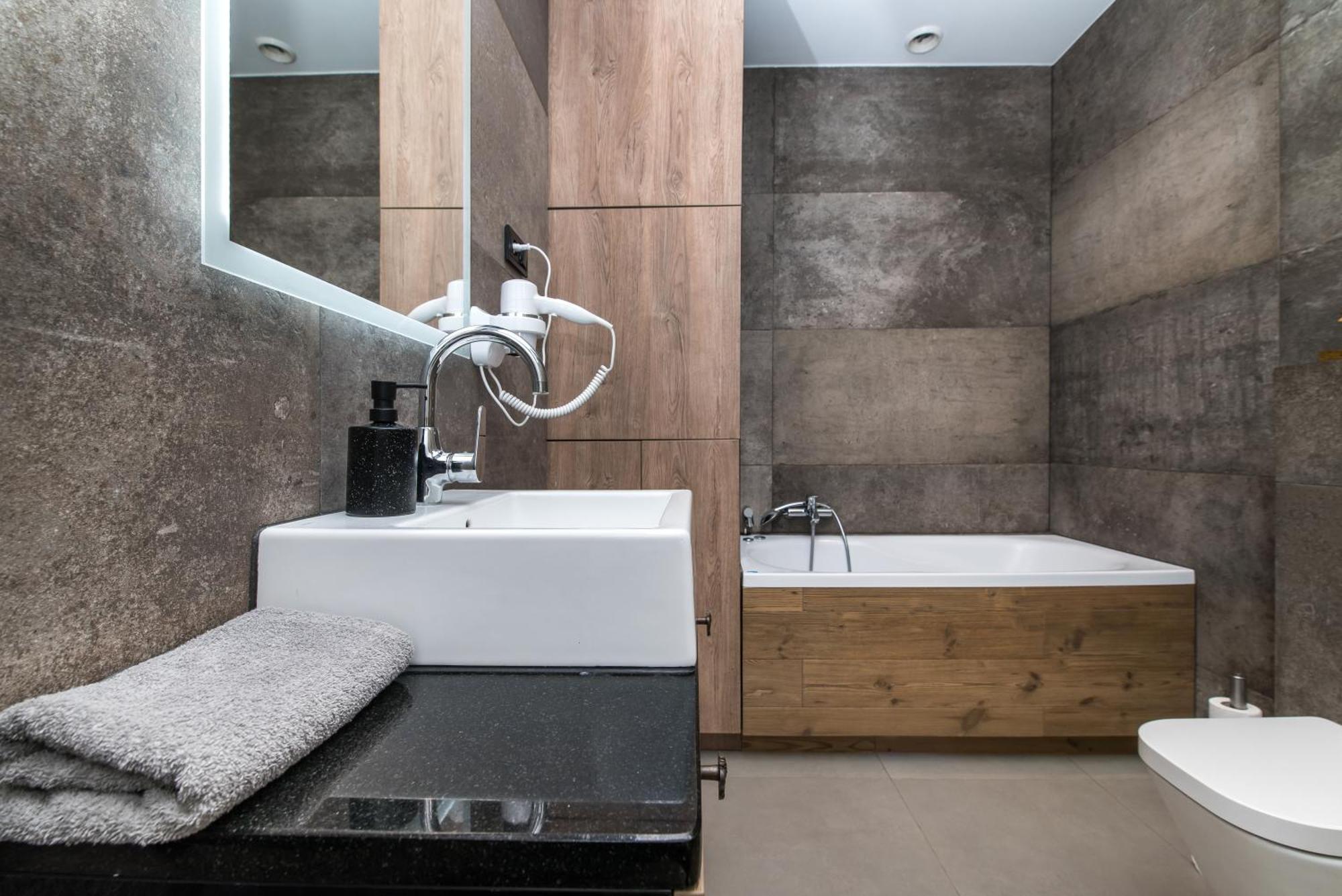 Przytulny Loft W Uroczej Okolicy Apartment กลีวิตเซ ภายนอก รูปภาพ