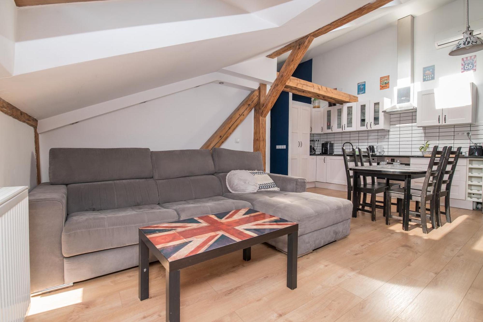 Przytulny Loft W Uroczej Okolicy Apartment กลีวิตเซ ภายนอก รูปภาพ